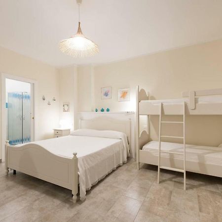 Casa Vacanze Poseidone Lido Conchiglia ภายนอก รูปภาพ